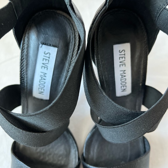 Steve Madden Marla Leather heels . Size 7 , comes with original box. 4” heels. - Picture 8 of 9